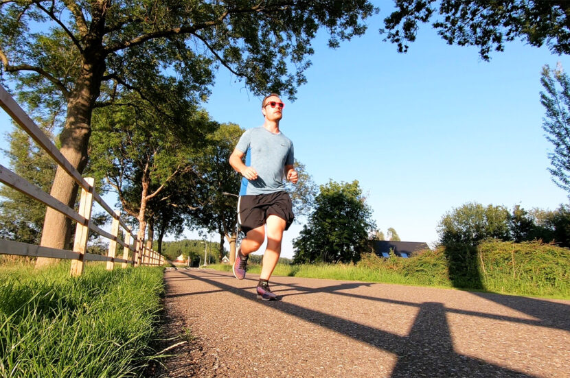 hardloopschema 10 kilometer in 45 minuten