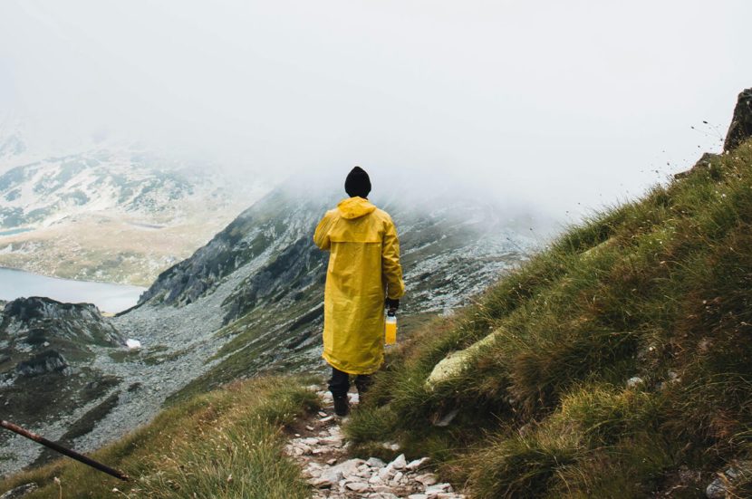 De ideale regenjas voor een dag in de natuur
