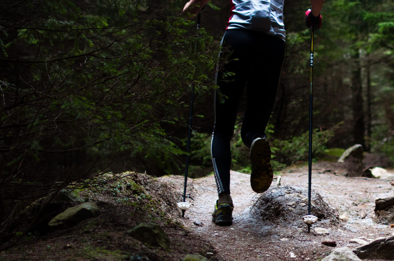 Wanneer gebruik je stokken met hardlopen en trailrunnen?