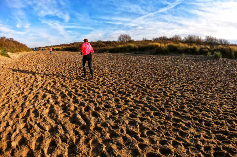 Hardlopen op het strand