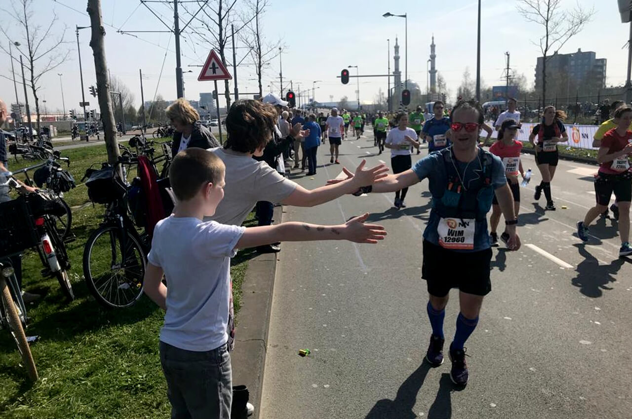 Support van familie tijdens marathon van rotterdam 2019