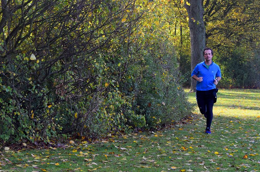 Overstappen van hardlopen op de weg naar trailrunnen